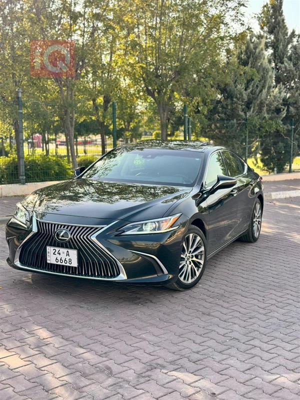 Lexus for sale in Iraq